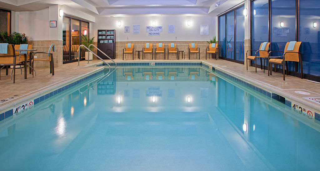 Hotel Courtyard Chicago Midway Airport 3*